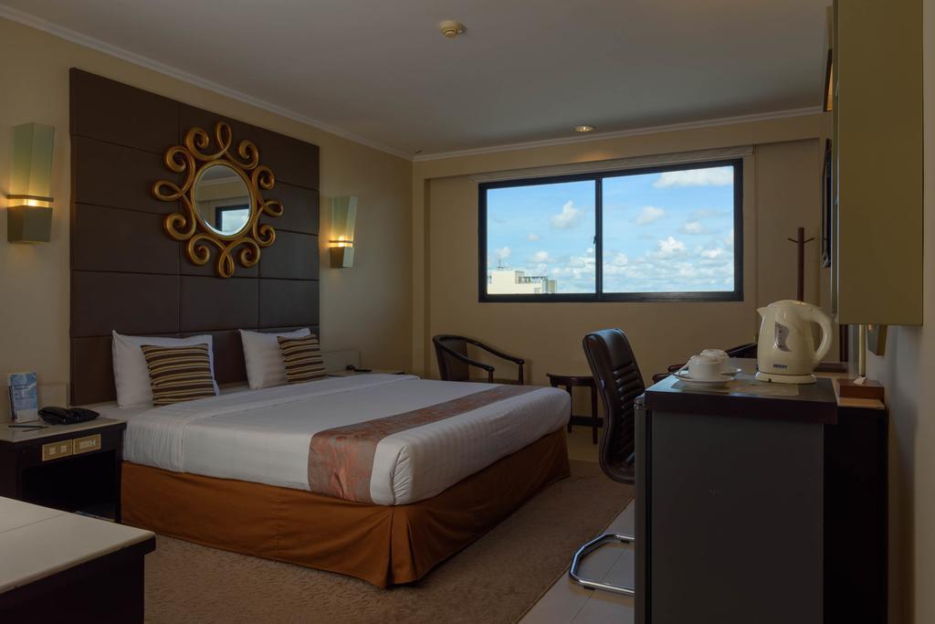 Hotel Gajahmada Pontianak Oda fotoğraf