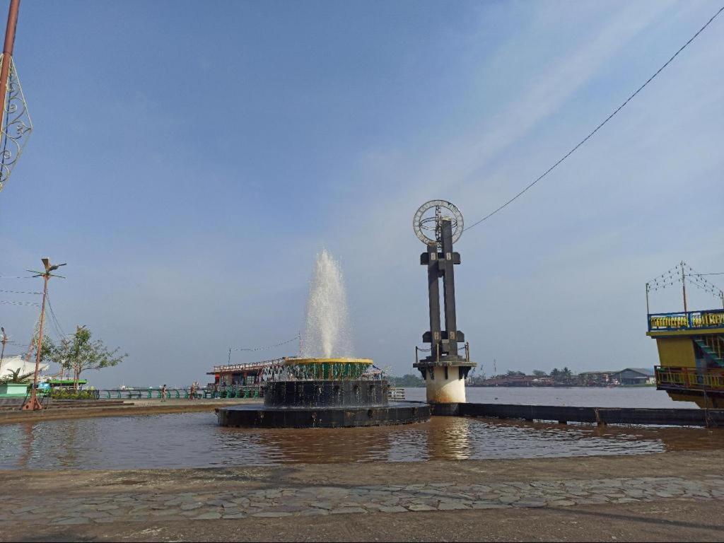Hotel Gajahmada Pontianak Dış mekan fotoğraf