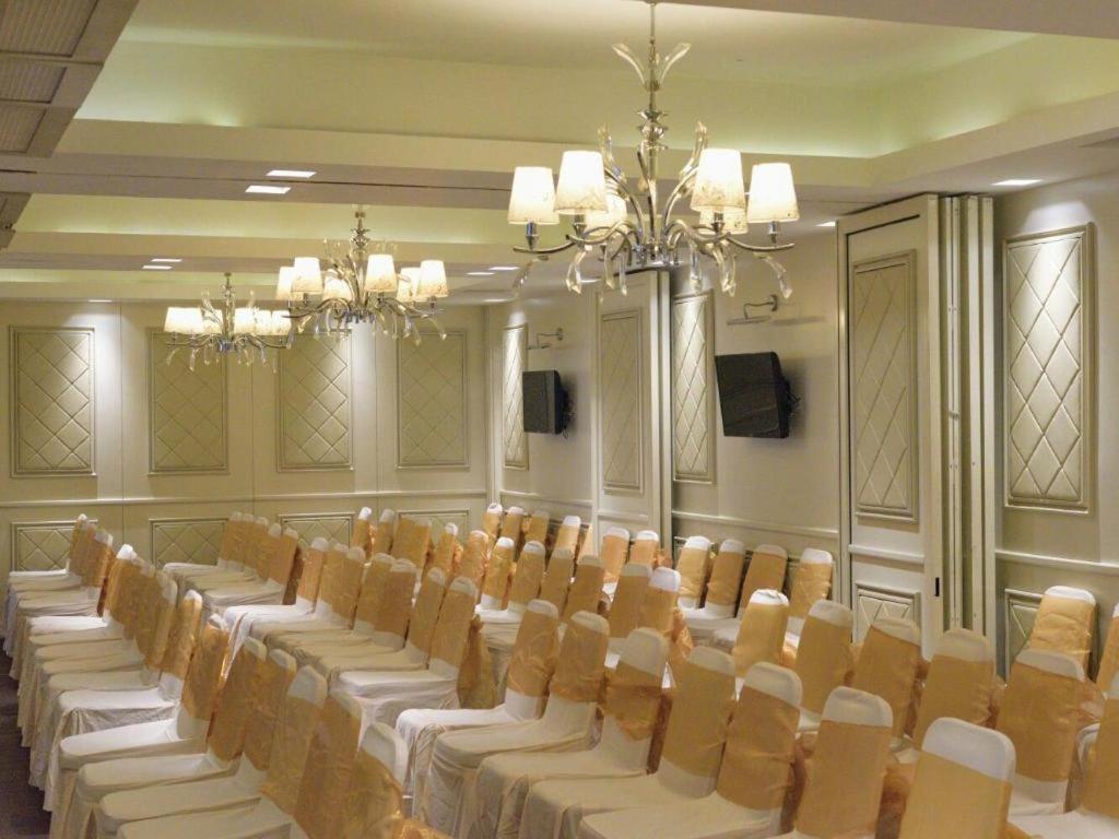 Hotel Gajahmada Pontianak Dış mekan fotoğraf