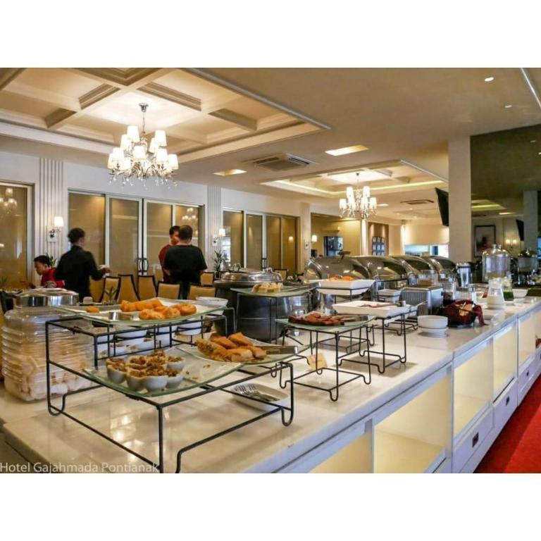 Hotel Gajahmada Pontianak Dış mekan fotoğraf