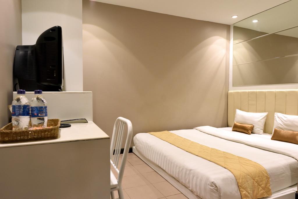 Hotel Gajahmada Pontianak Dış mekan fotoğraf