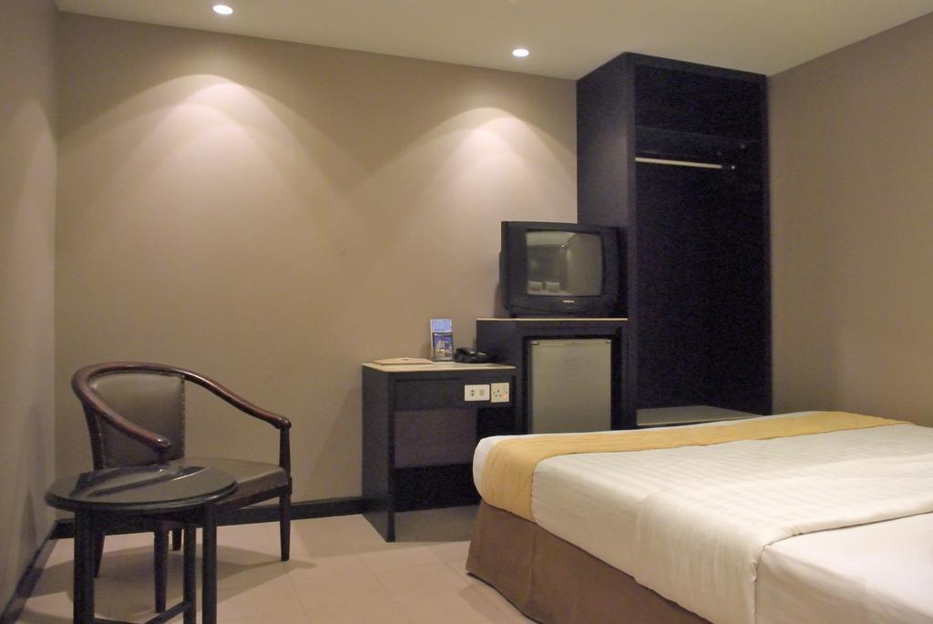 Hotel Gajahmada Pontianak Dış mekan fotoğraf