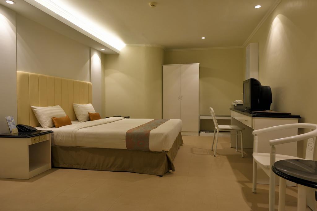 Hotel Gajahmada Pontianak Dış mekan fotoğraf